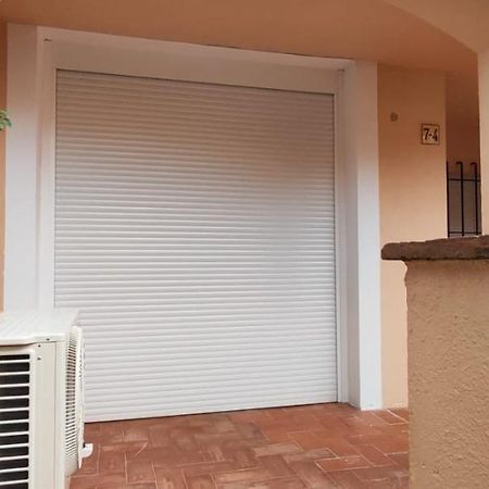 Appartement Empuriabrava Exteriör bild