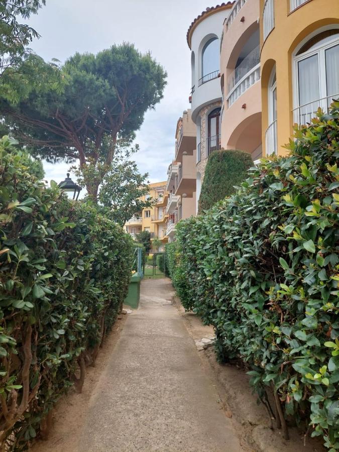 Appartement Empuriabrava Exteriör bild
